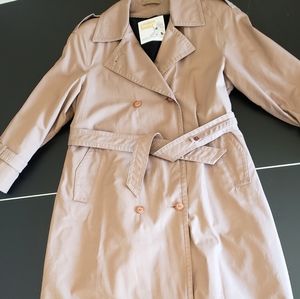 Vintage Women's London Towne trench coat